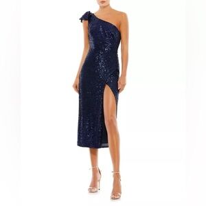Ieena for Mac Duggal 26689 - Sequined Bow Detail Midi Dress in Midnight Size 6